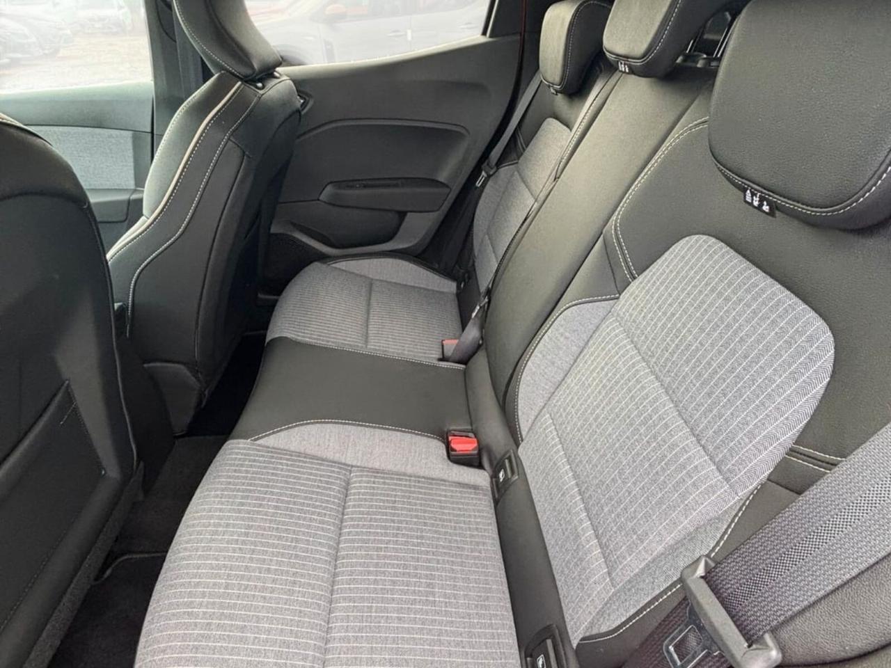 Renault Clio Full Hybrid E-Tech 145 CV 5 porte Techno