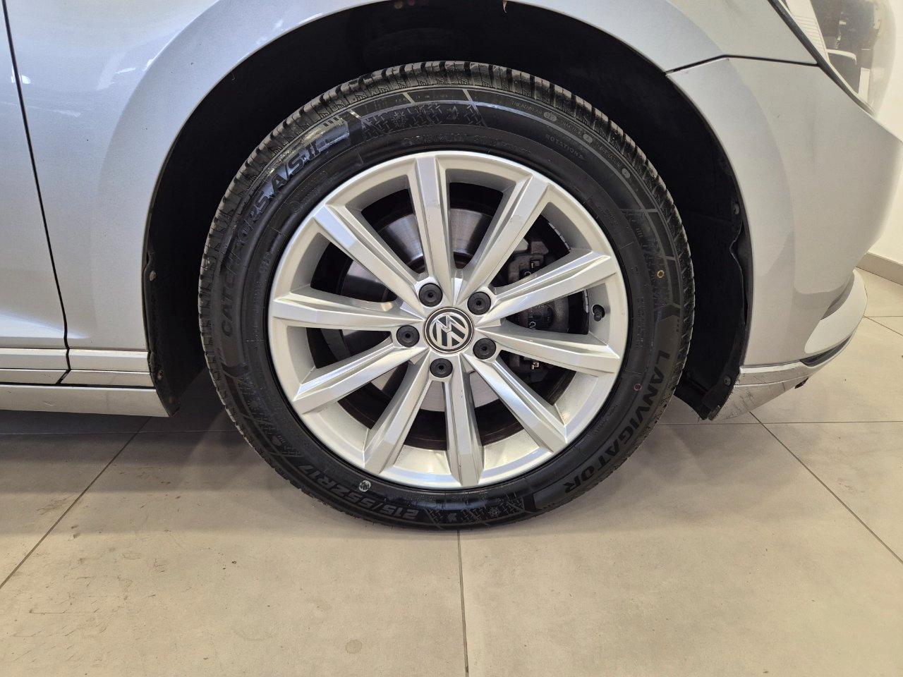Volkswagen Passat Variant 1.6 tdi Business 120cv - NEOPATENTATI - ACC/Lim - Carplay - Sens. Park.