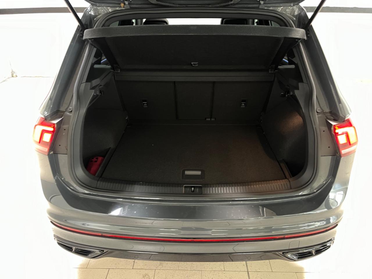 Volkswagen Tiguan 2.0 DSG R-Line *tetto panoramico
