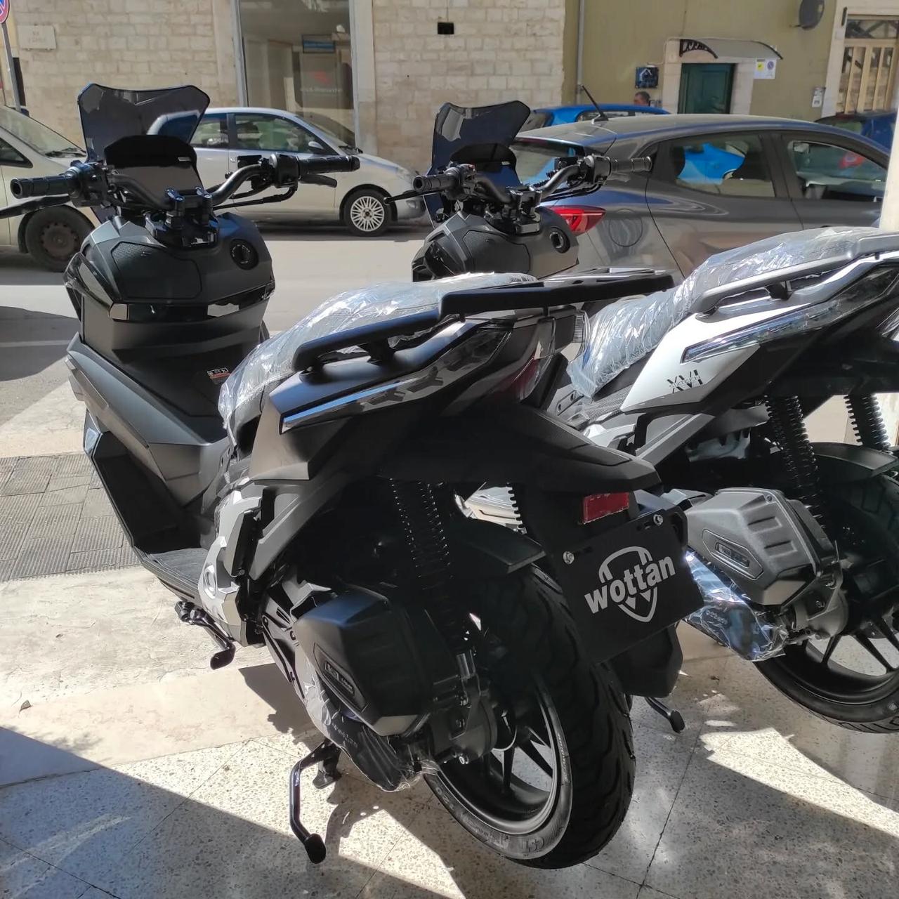 WOTTAN SIXTEEN 125 MOTORE VOGE 5 ANNI DI GARANZIA