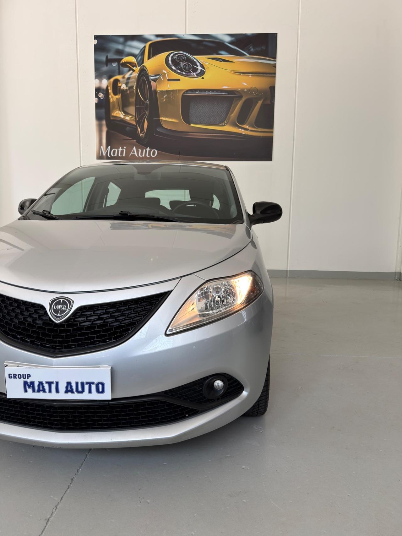 Lancia Ypsilon 1.2 69 CV 5 porte S&S Gold