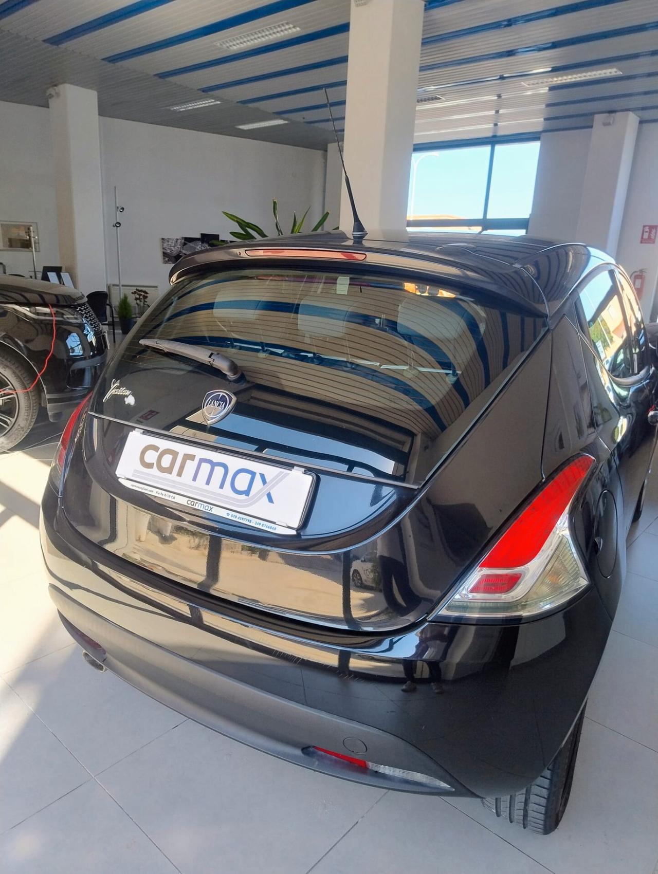 Lancia Ypsilon 1.2 69 CV 5 porte Elefantino