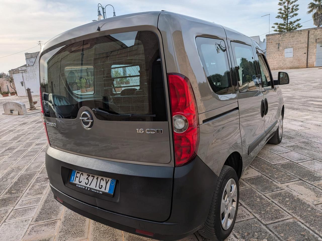 Opel Combo 1.6 CDTI 105CV AUTOCARRO 5 POSTI