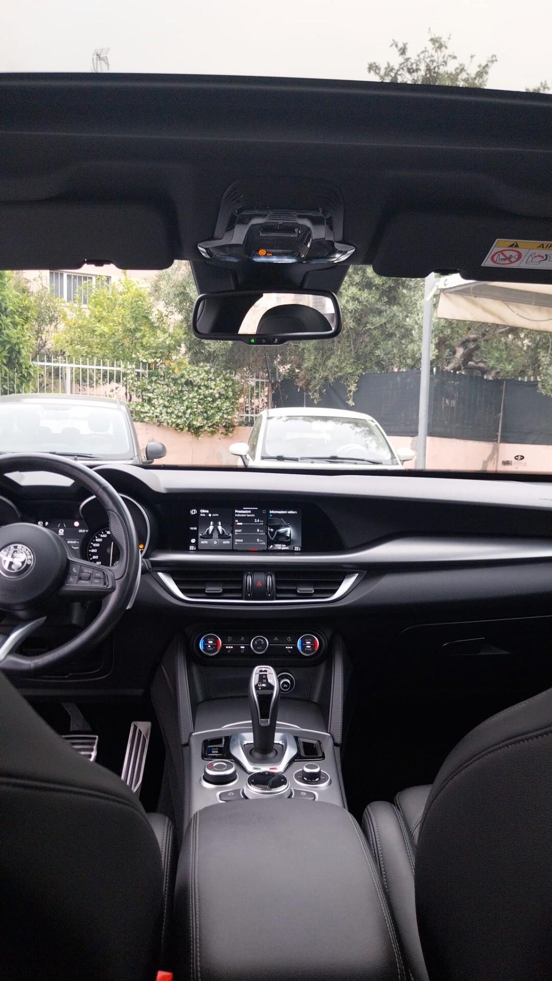 Alfa Romeo Stelvio 2.2 210 CV AT8 Q4 Veloce