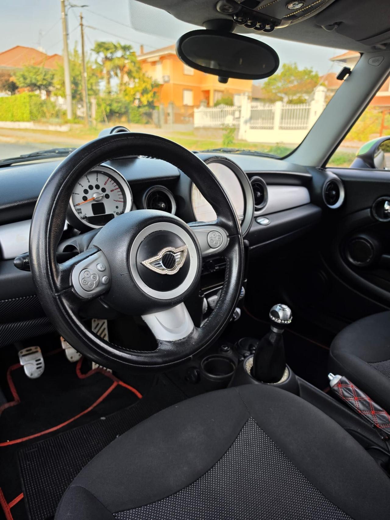 Mini cooper d NEOPATENTATI