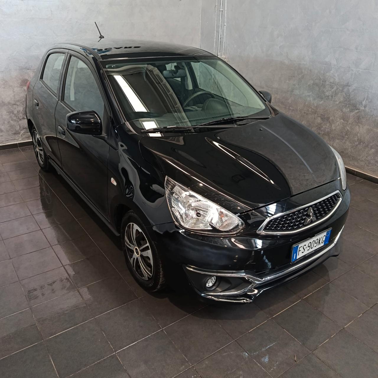 Mitsubishi Space Star 1.0 Invite SOLO 28000KM