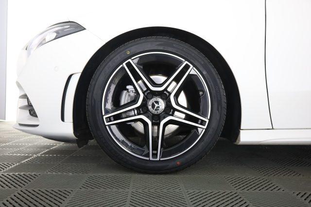 MERCEDES-BENZ A 180 A 180 Automatic Premium