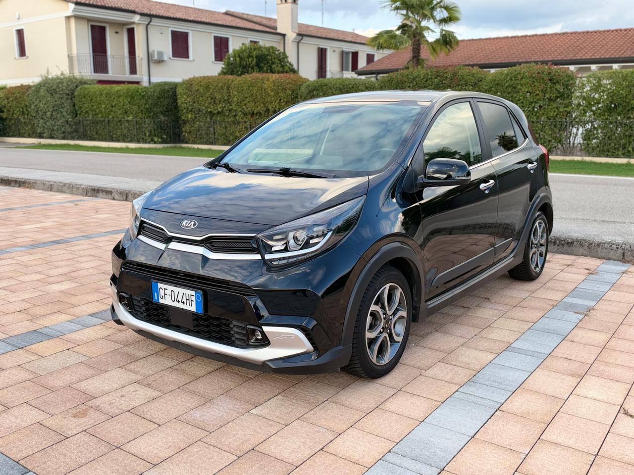Kia Picanto 1.0 12V 5 porte AMT X Line automatico