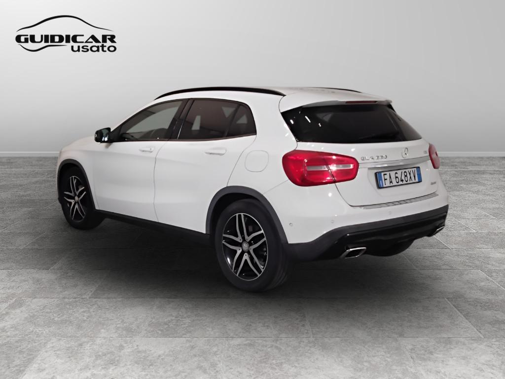 Mercedes-Benz GLA-X156 2014 - GLA 220 d (cdi) Sport 4matic 170cv auto