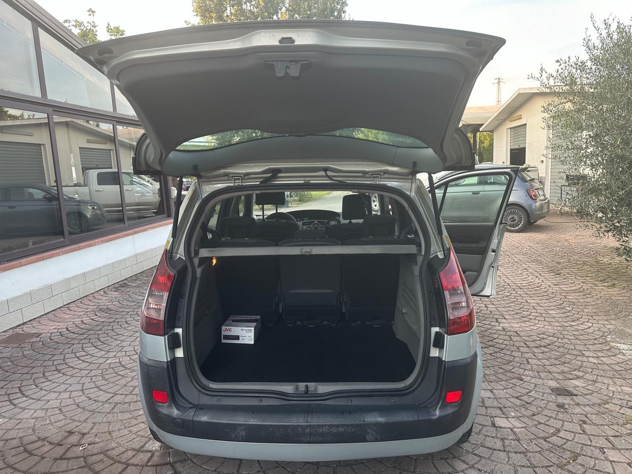 Renault Scenic Scénic 1.5 dCi/82CV IDONEA PER NEOPATENTATI PERMUTABILE