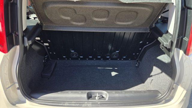 FIAT Panda 1.2 Lounge PERMUTE NEOPATENTATI 5 POSTI