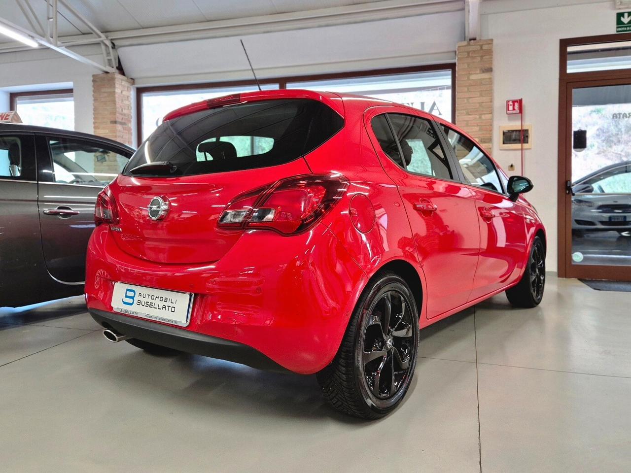 Opel Corsa 1.2 5 porte b-Color