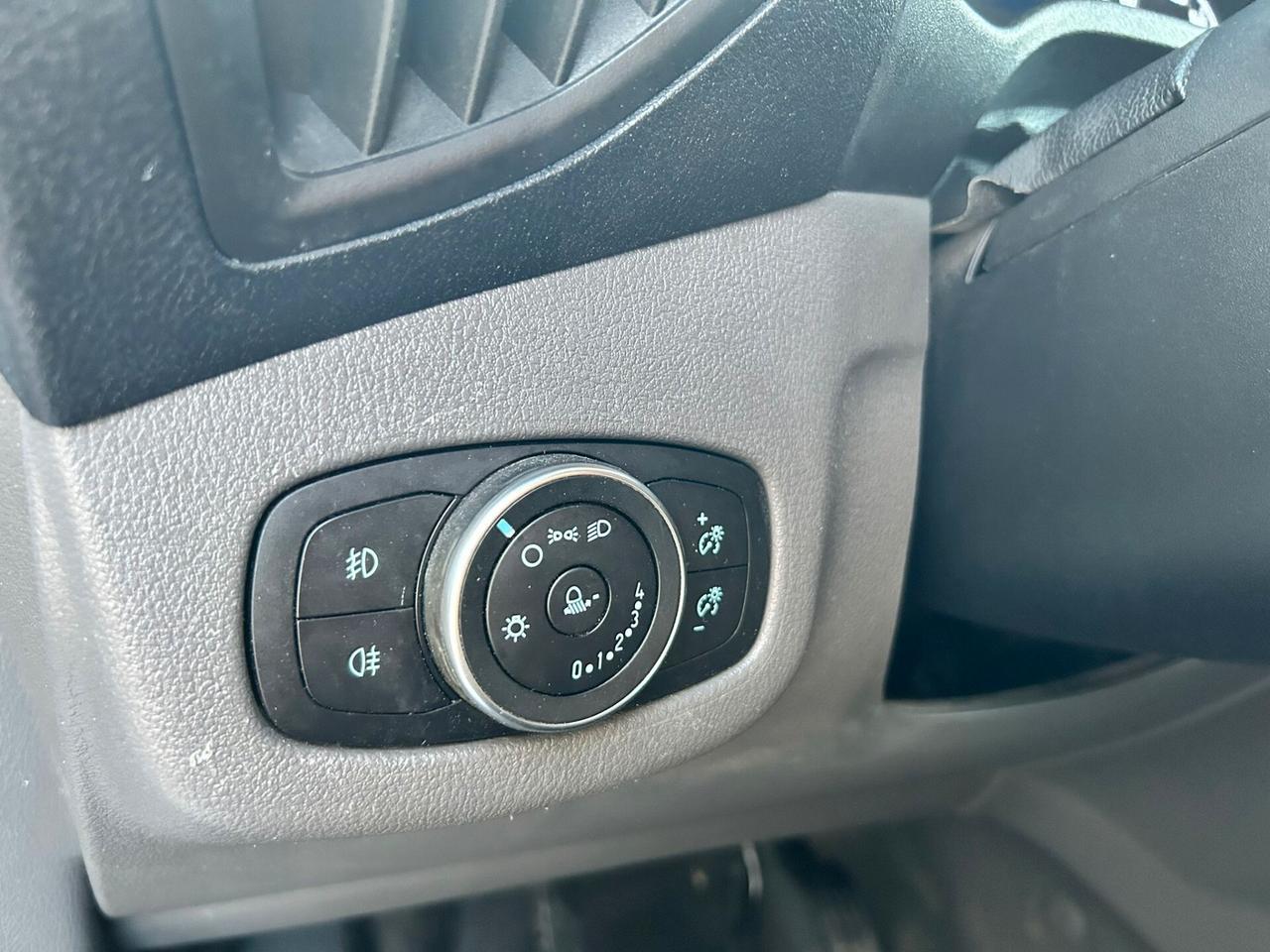 FORD TRANSIT CONNECT 1.5D 2019
