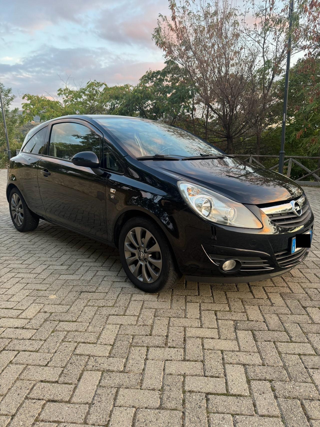 Opel Corsa 1.3 Multijet 75Cv 3Porte 2011