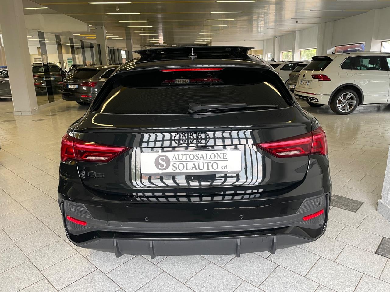 Audi Q3 Sportback 45 TFSI e S tronic Line Black Tetto