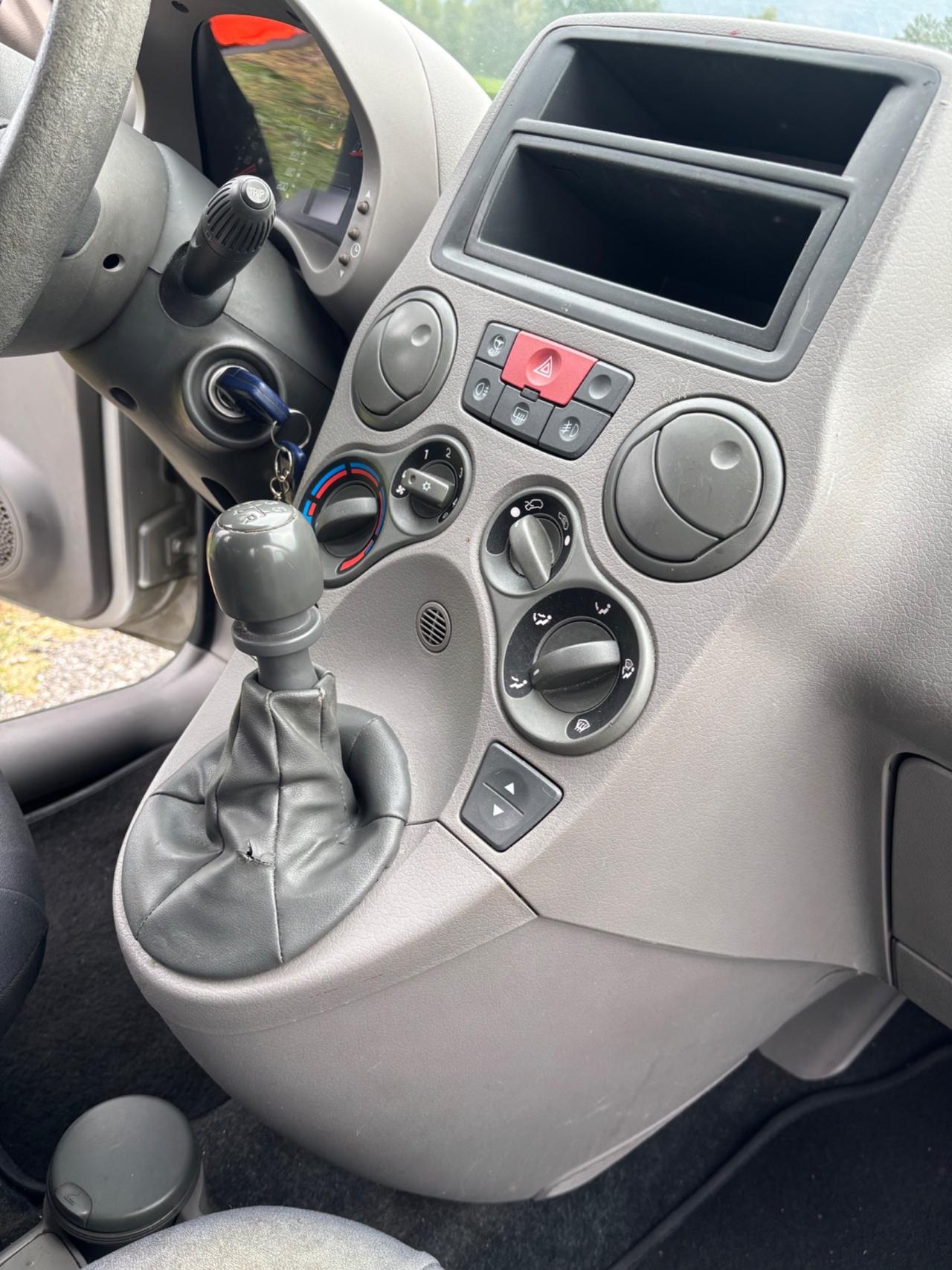 Fiat Panda 1.2 BENZINA POCHI KM ARIA CONDIZIONATA