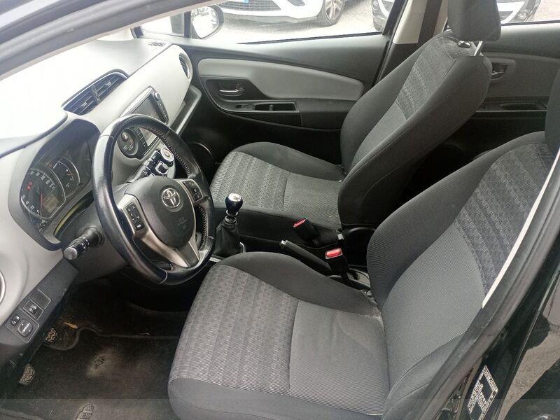 Toyota Yaris III 2015 Diesel 5p 1.4 d-4d Active E6