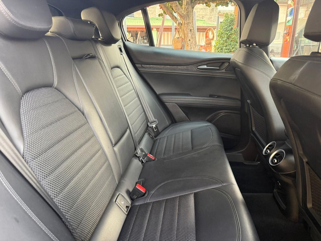 Alfa Romeo Stelvio NEW 2.2 TD 160 CV AT8 RWD Sprint