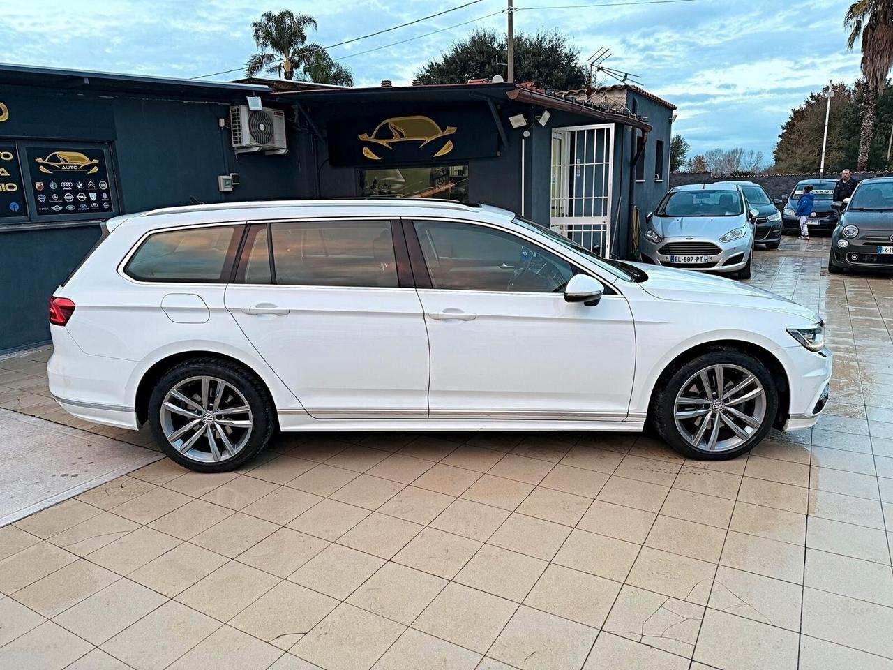 Volkswagen Passat Variant 2.0 TDI 190 CV DSG Highline BlueMotion Tech.