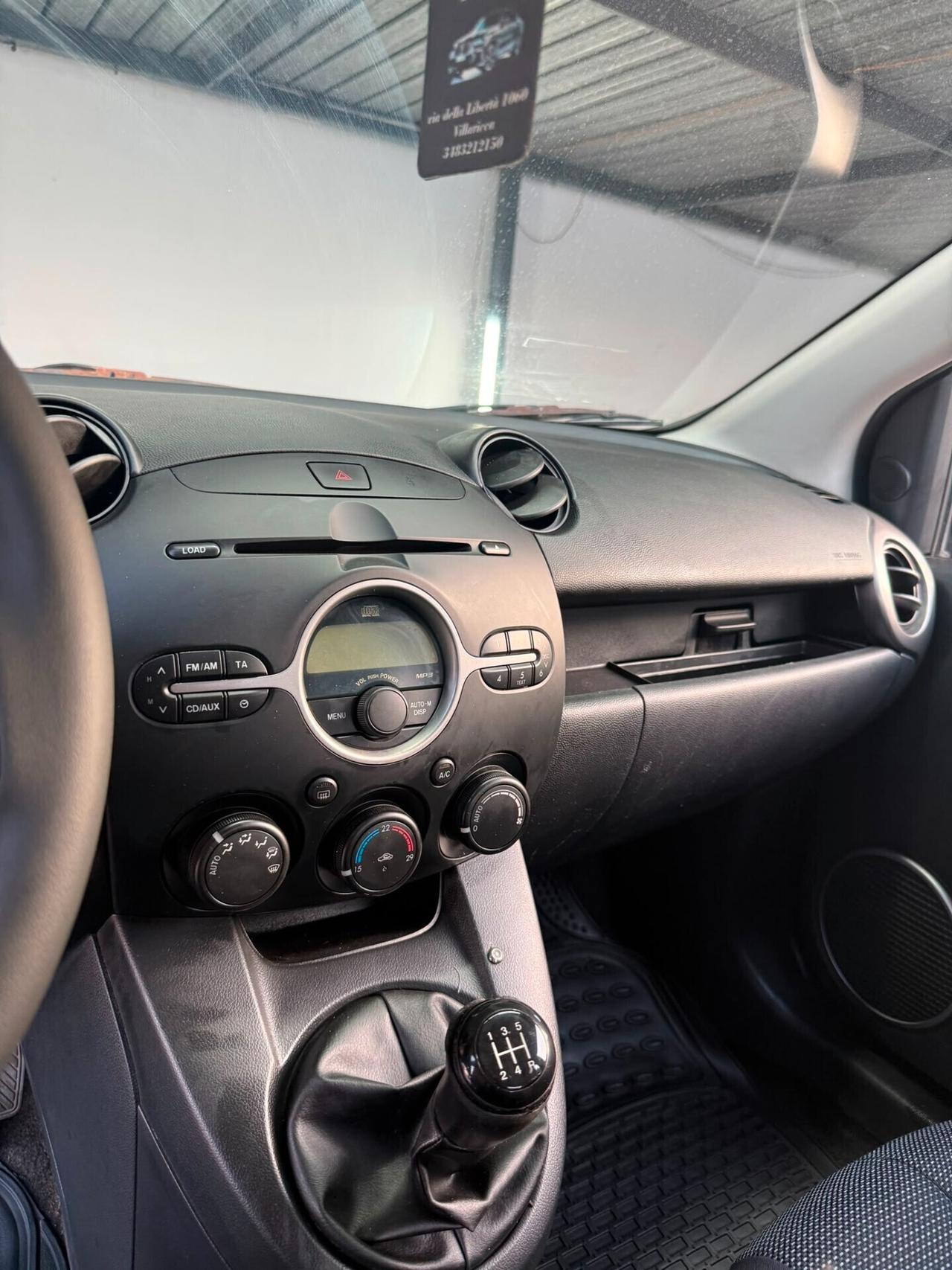 Mazda 2 1.3 16V 86CV 5p. Fun