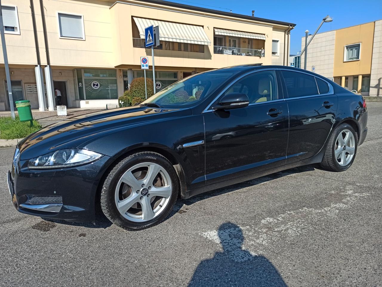 Jaguar XF 3.0 DS V6 Luxury