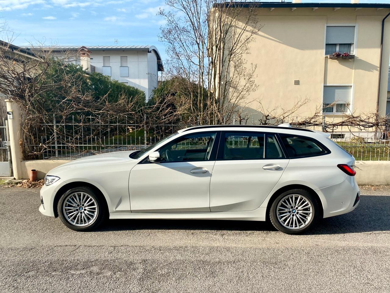 BMW 320 d Touring mhev 48V auto 190cv