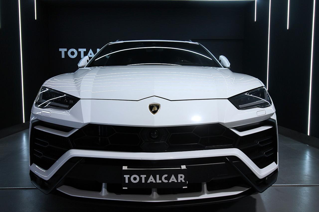 LAMBORGHINI URUS 4.0 650 CV