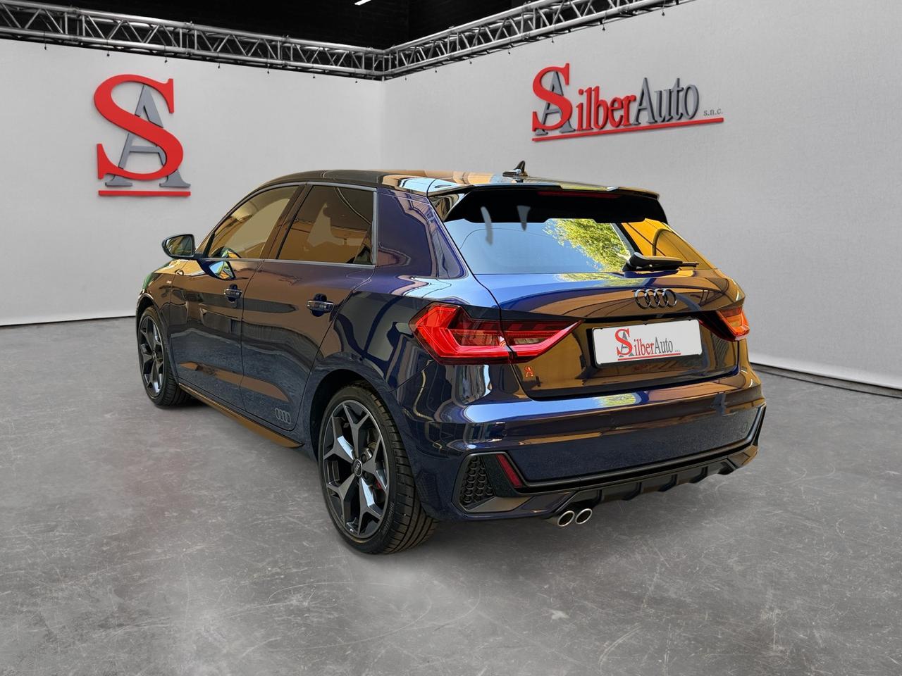 Audi A1 Sportback 40 2.0 tfsi Identity Black 207cv S-Tronic S-Line