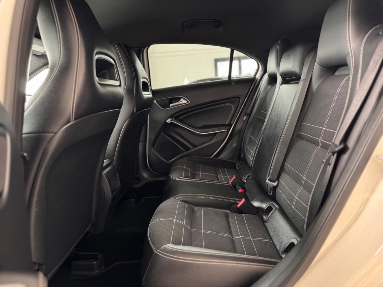 Mercedes-benz A 200 d Automatic Premium