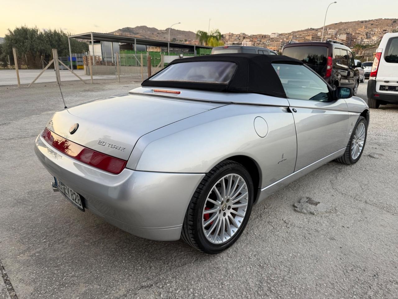 Alfa Romeo GTV Spider 2.0i 16V Twin Spark cat L