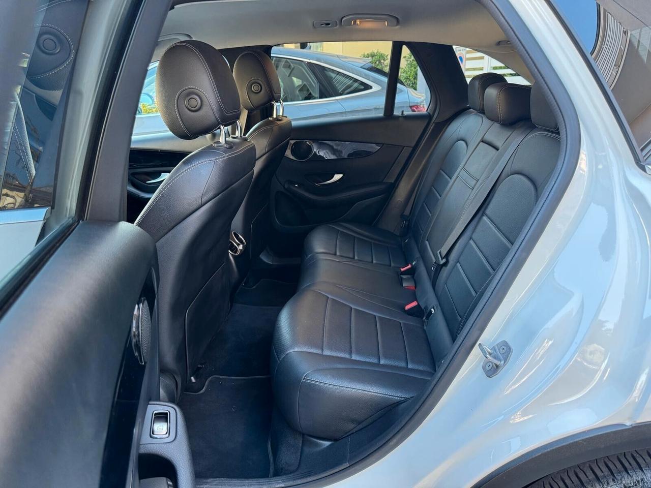 MERCEDES GLC 200 d 4MATIC SPORT