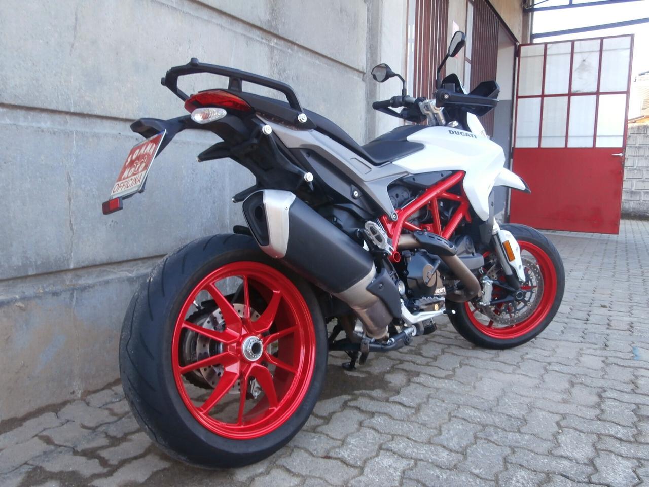 Ducati Hypermotard 939 del 2019 passaggio incluso, tagliando e garanzia