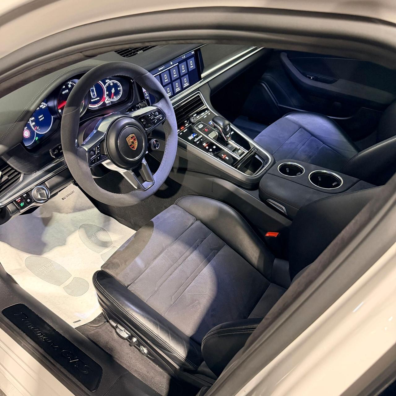 Porsche Panamera 4.0 GTS CHRONO