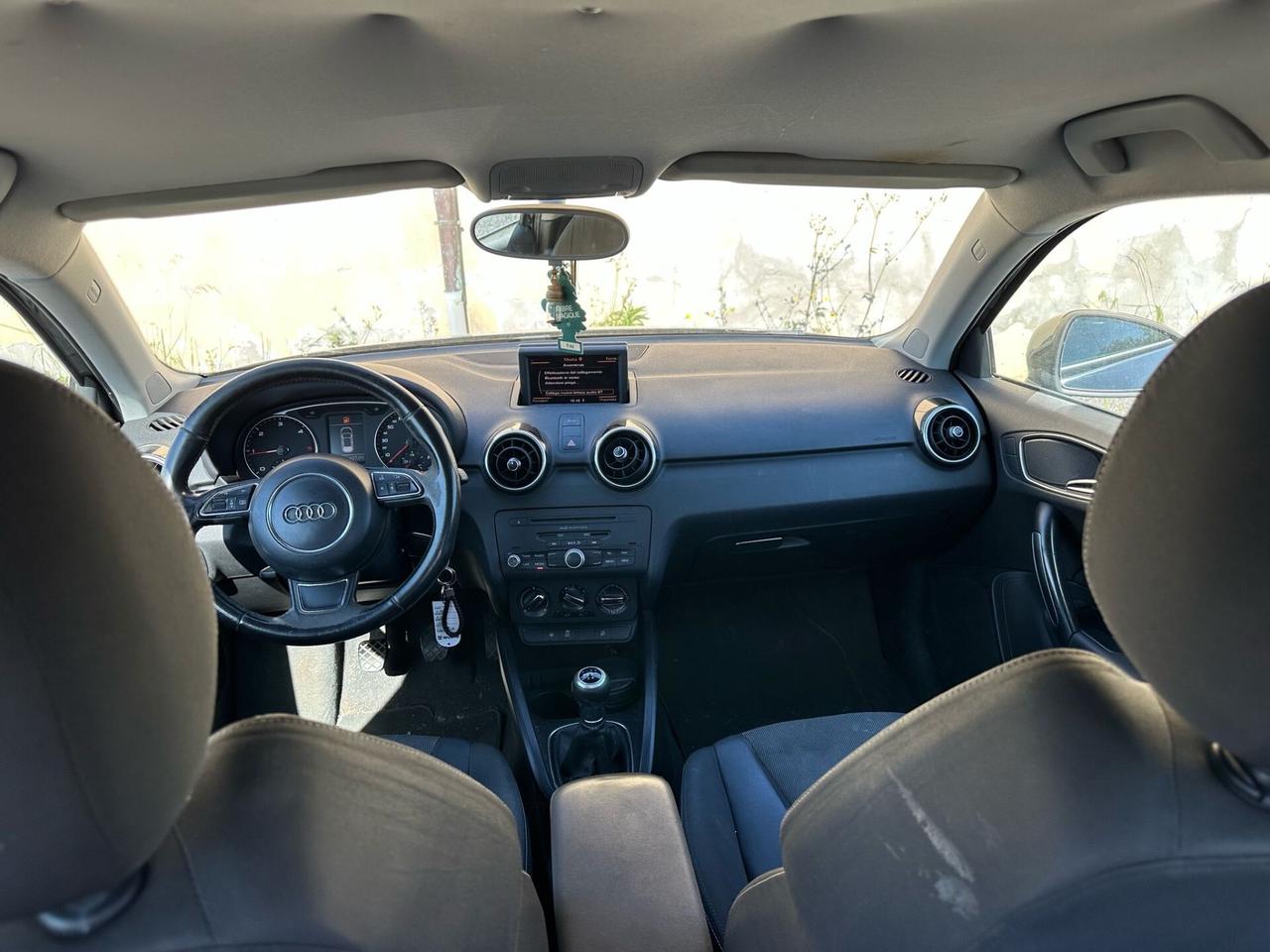 Audi A1 1.6 TDI 105 CV per operatori di settore visti e piaciuta