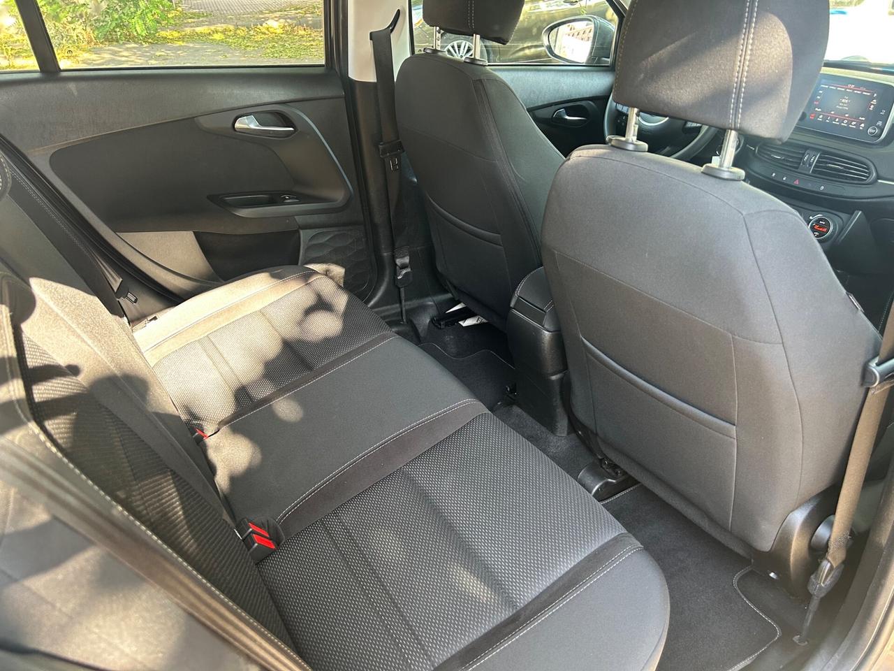 Fiat Tipo 1.6 Mjt KM. 37.000! Lounge