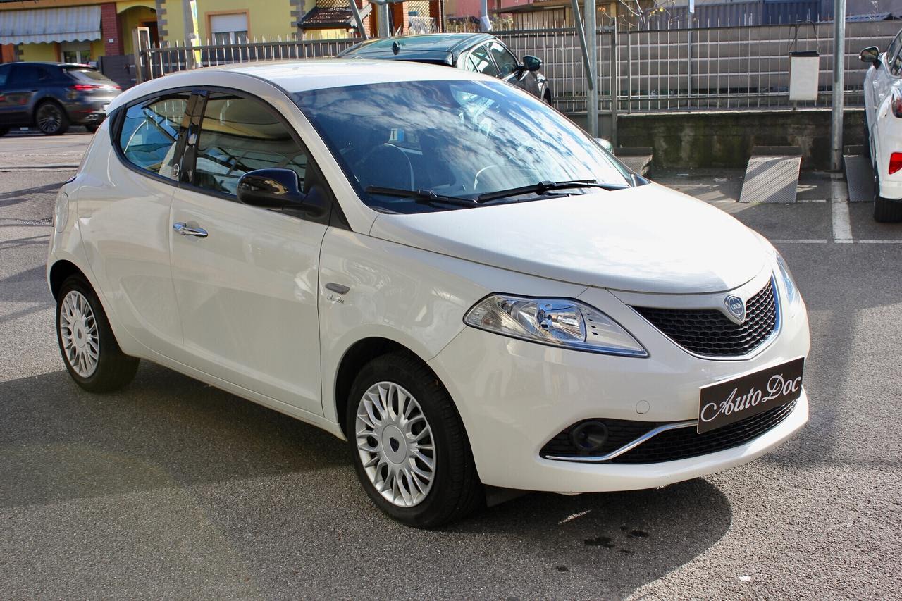 Lancia Ypsilon 1.2 69 CV 5 porte GPL Ecochic Gold SENSORI POST.