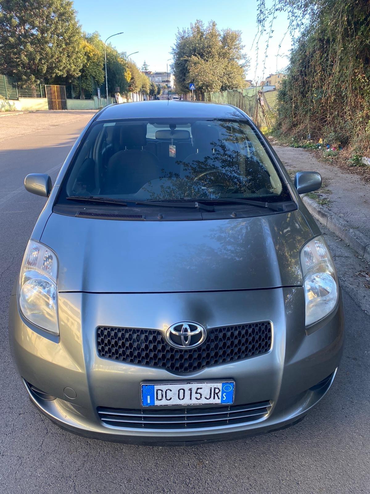 Toyota Yaris 1.0 Benzina Anno 2006 PERFETTA