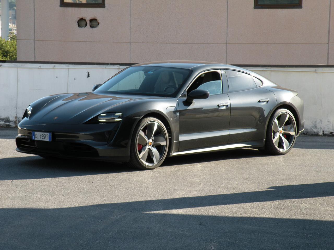 Porsche Taycan 4S