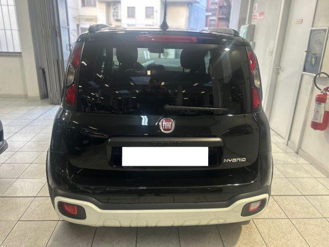 FIAT Panda 1.0 FireFly S&S Hybrid Pandina CROSS