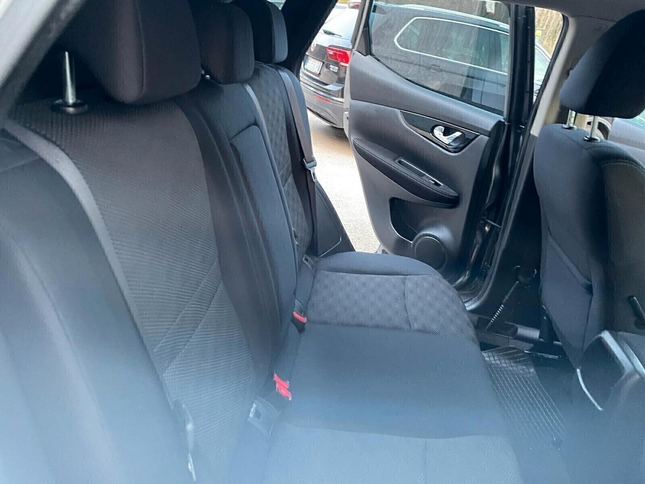 Nissan Qashqai 1.5 dCi Visia