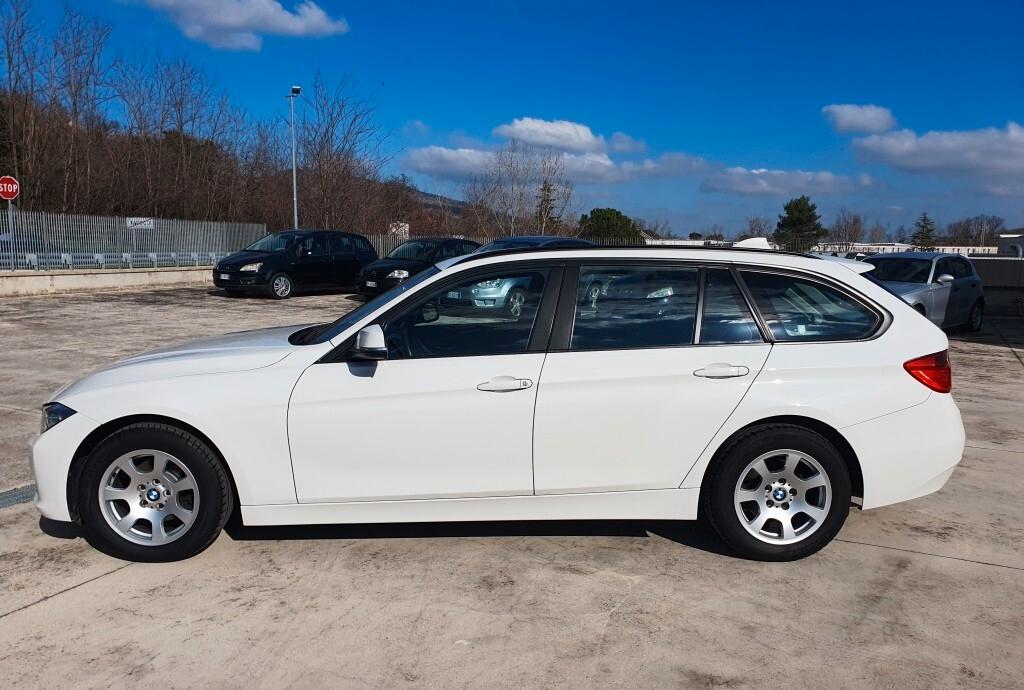 Bmw 318d xDrive Touring Modern