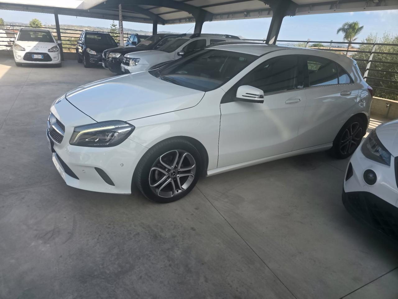 Mercedes-benz A 160 d Premium