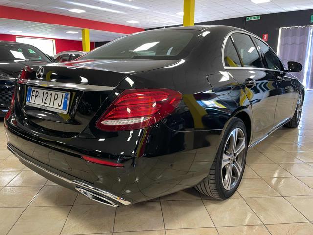 MERCEDES-BENZ E 220 d Auto *pelle/navi/led/pdc/telec/luci int*