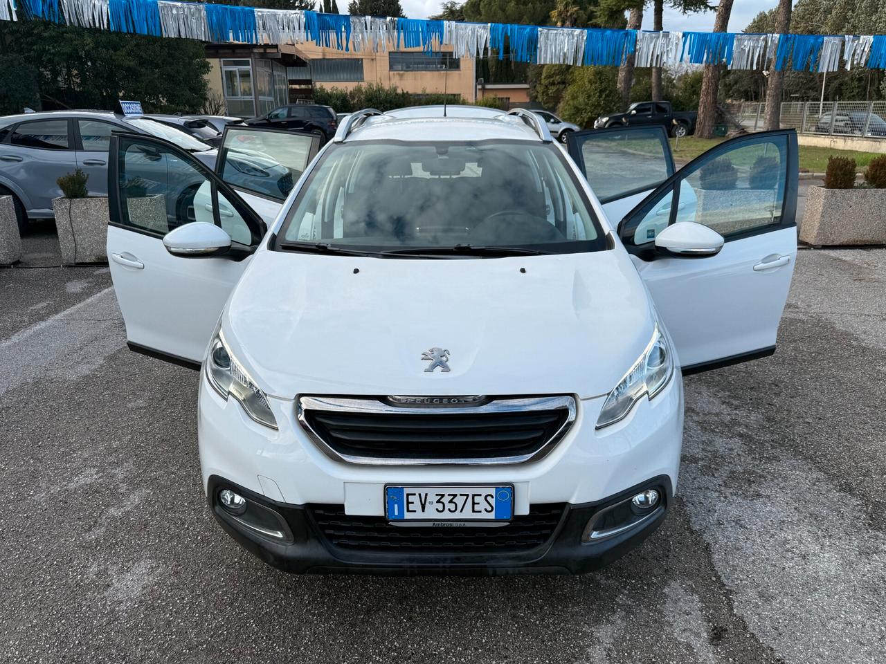 " POCHI KM " Peugeot 2008 PureTech 82 Active