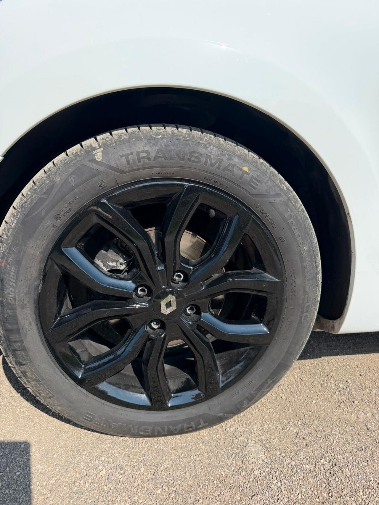 Renault Clio dCi 8V 75 CV 5 porte Duel2