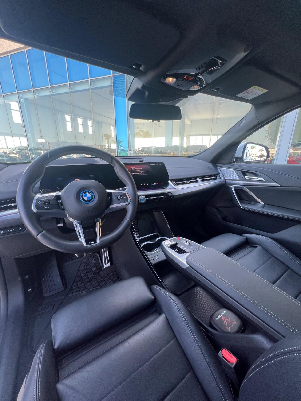 Bmw IX2 xDrive 30 Msport Pro - possibilità noleggio no scoring