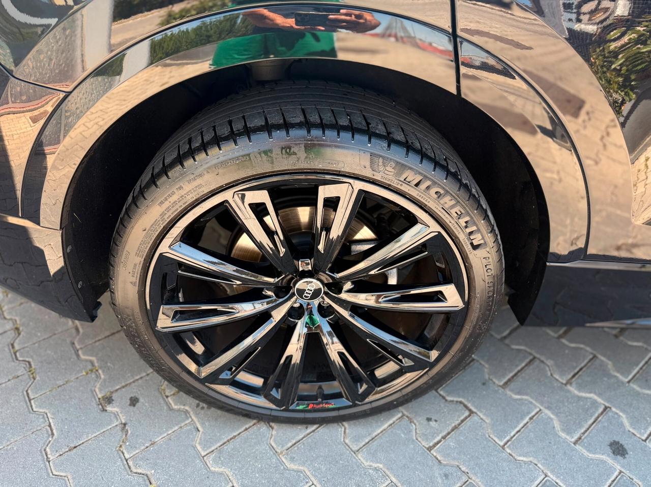 Audi Q8 50 TDI TOTAL BLACK/23" RSQ8/PELLE/S-LINE