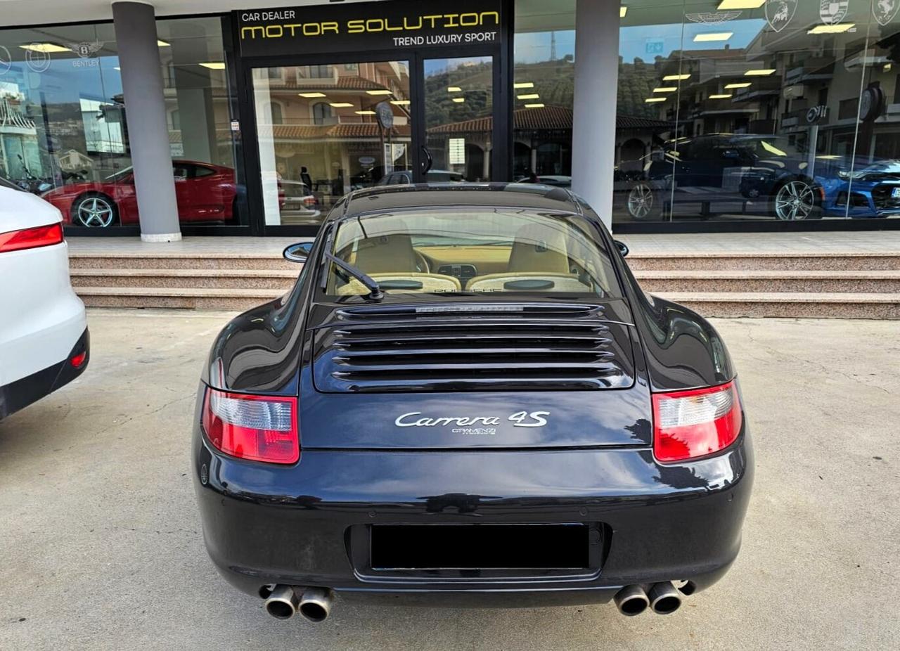 Porsche 911 Carrera 4S Coupé