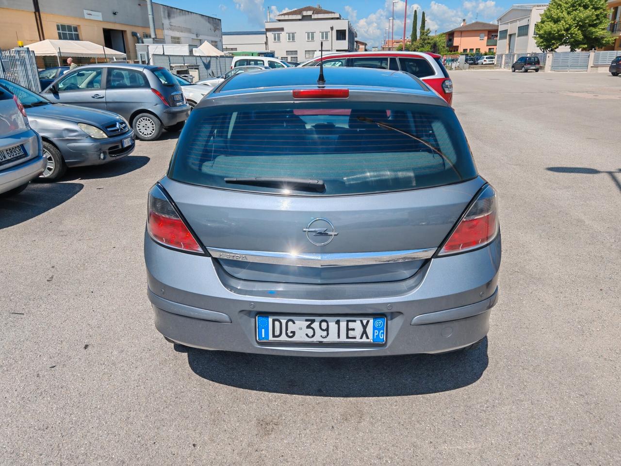 Opel Astra 1.3 CDTI 5 porte Club Unico proprietario