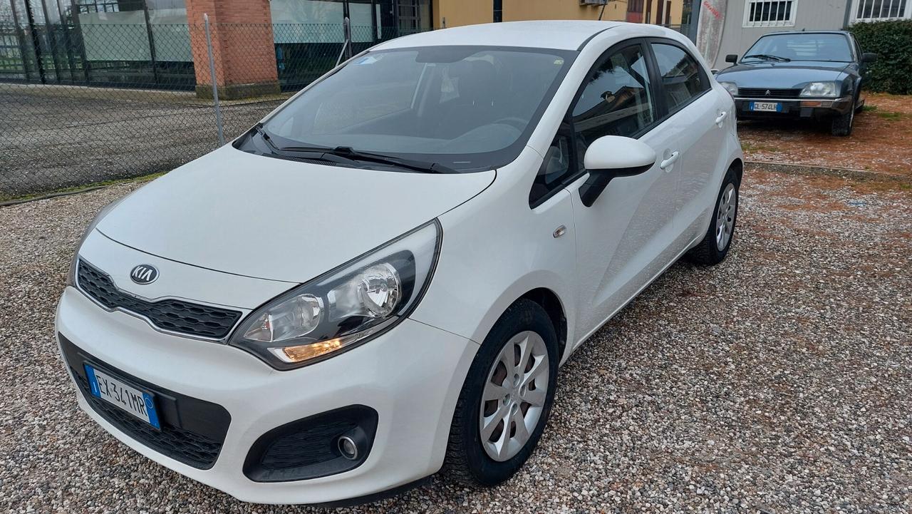 Kia Rio 1.2 CVVT 5p. Cool